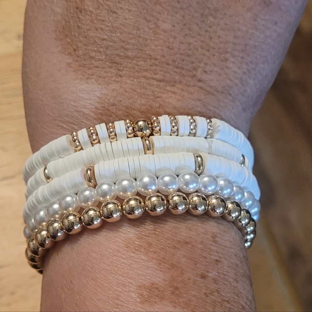 Elegant White and Gold Beaded Bracelet Set